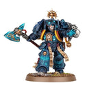 warhammer-40k-ultimatives-starterset-deutsch-scriptor-in-terminatorruestung-nahaufnahme